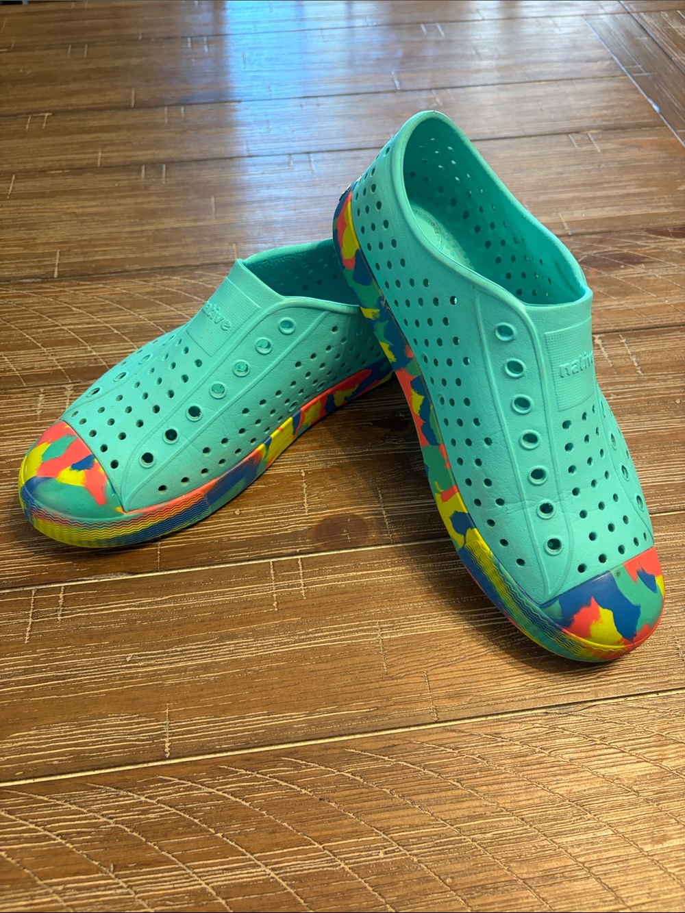 Native Kids Aqua Green Slip-On Water Shoes with Multicolor Camo Trim